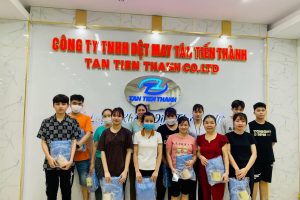 Tổ chức sinh nhật cho cán bộ công nhân viên công ty trong tháng 5